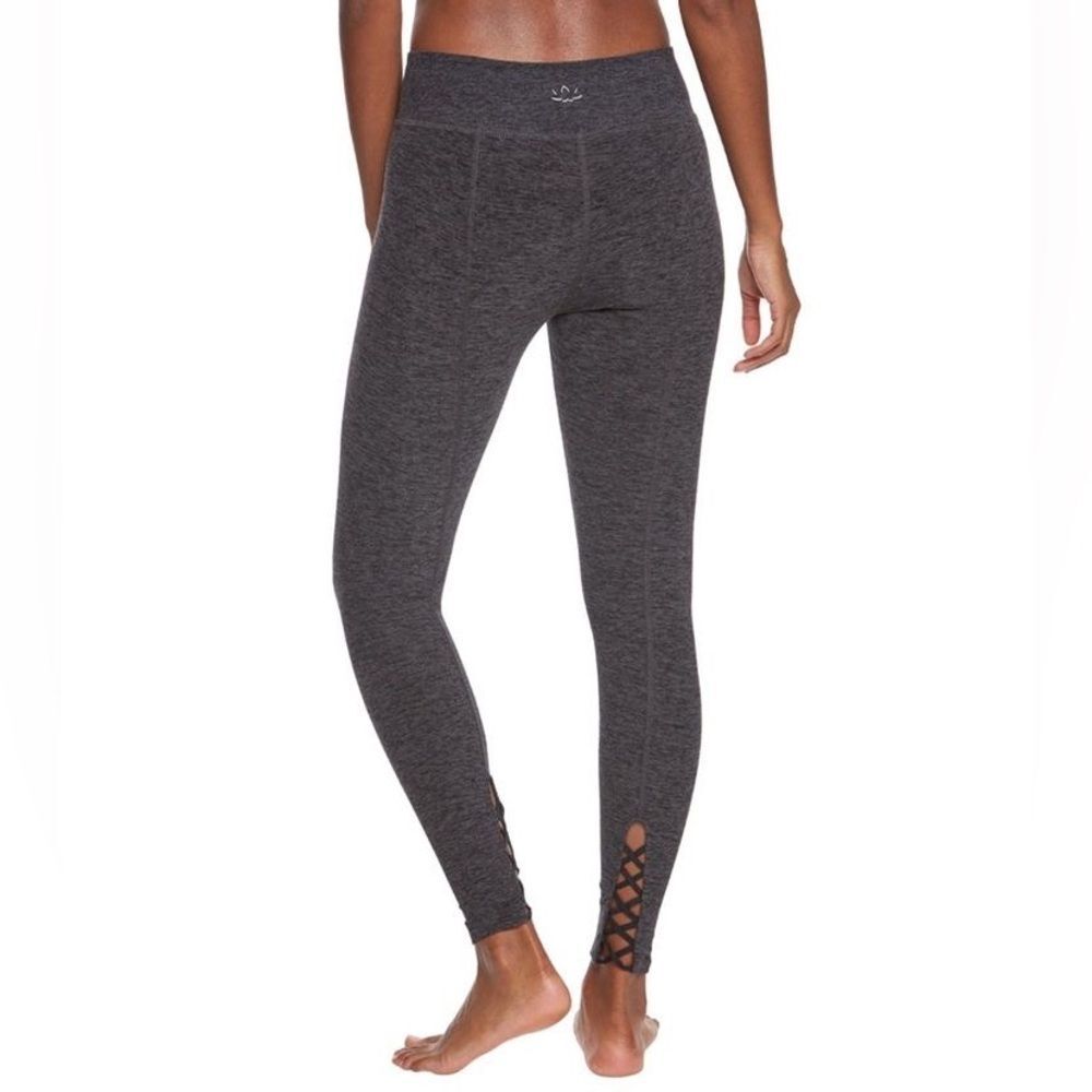 Beyond Yoga Cross It Back Spacedye 7/8 Leggings Small - Picture 9 of 9